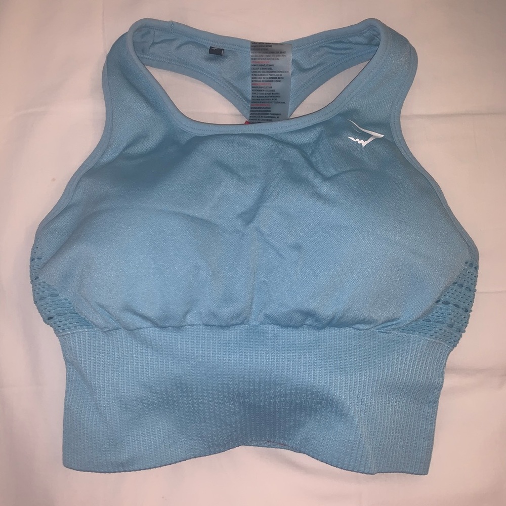 NEVER WORN. GYMSHARK SPORTS BRA